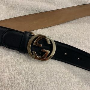 Gucci belt black with interlocking G